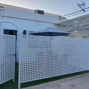 https://holidays2benalmadena-siroco-parking-and-balcony.1costadelsol.com